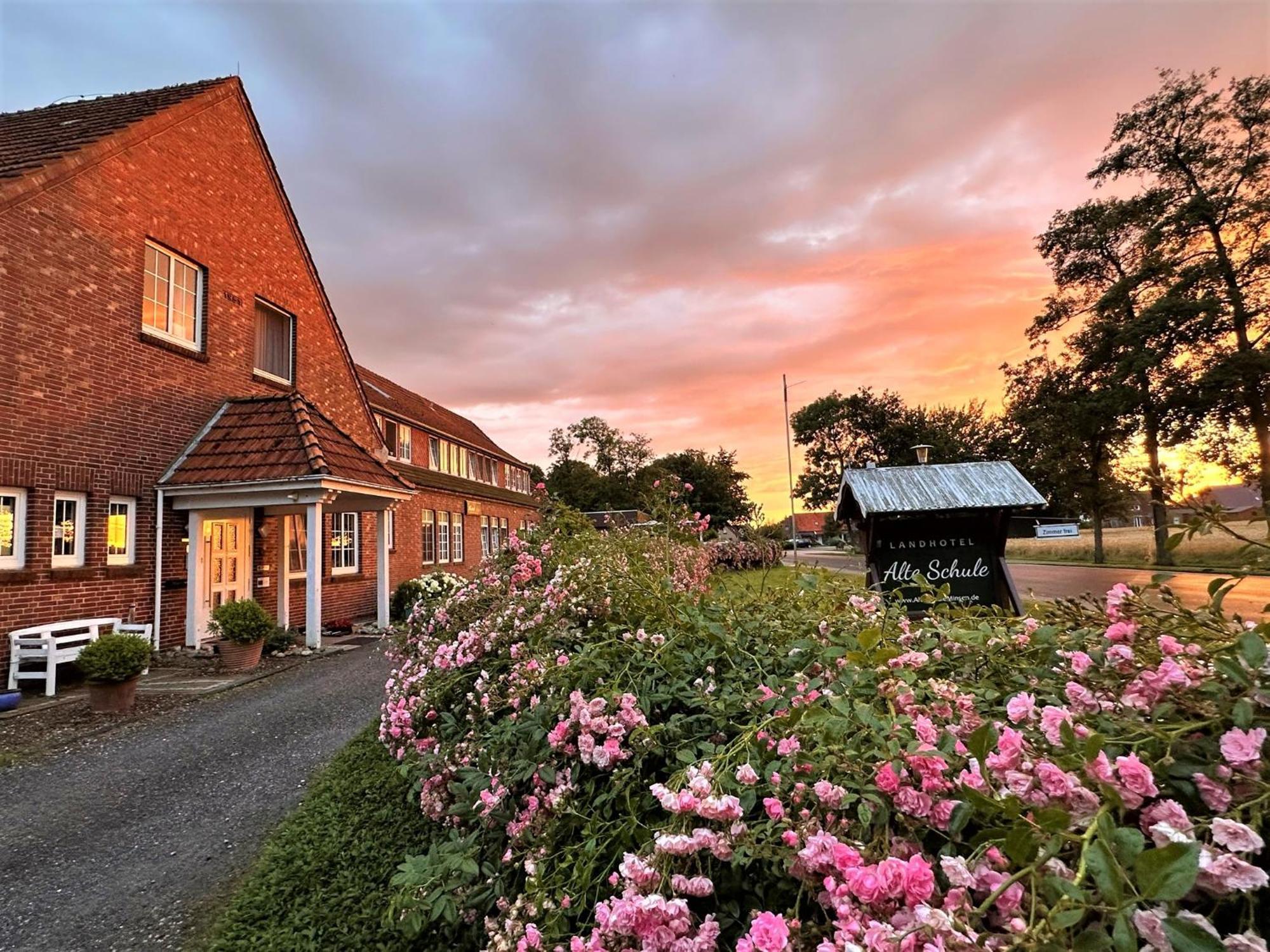 Landhotel Alte Schule - Hotel Garni Schillig Eksteriør billede