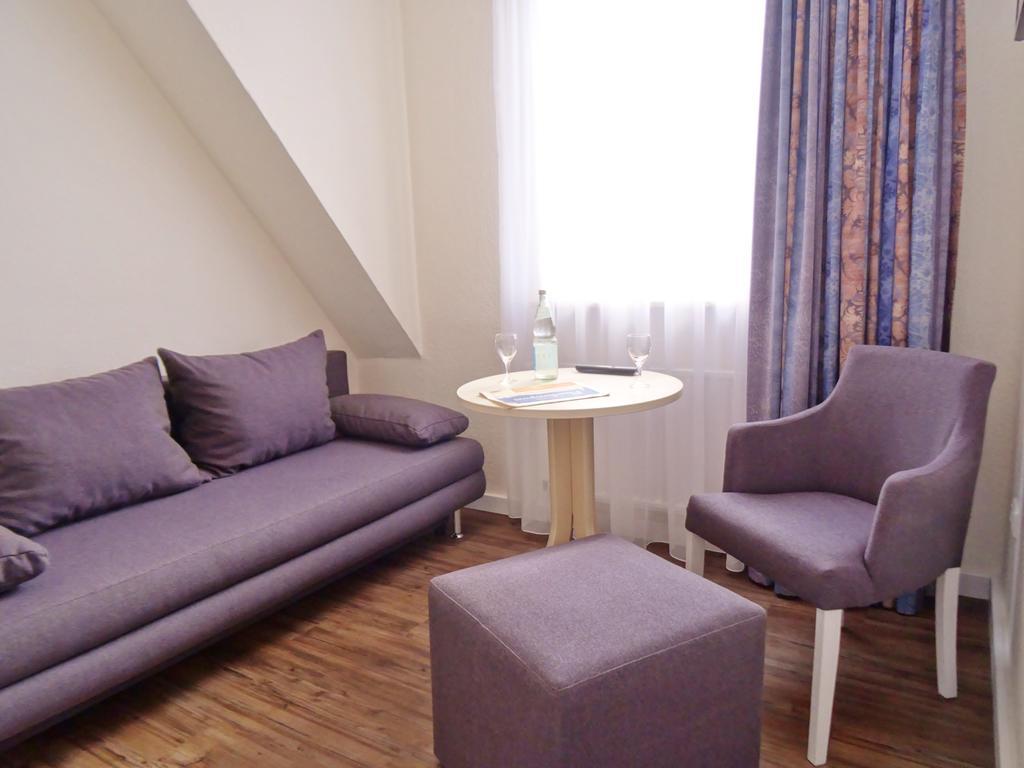 Landhotel Alte Schule - Hotel Garni Schillig Eksteriør billede